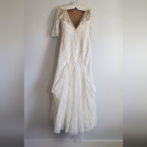 ¾ Sleeve All Over Lace Trumpet Wedding Dress-Size 6/8 - Picture 10 of 17